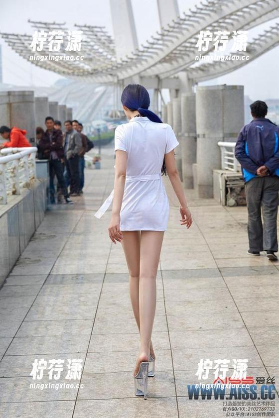 AISS爱丝(钻石版) - 索菲的美图：长腿妹纸在线，审美升级中！-柠荇潇