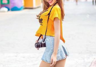 AISS爱丝(黄金版) - 还在等灵儿的更新？图包里的美丝快把我晃昏了，难以直视！