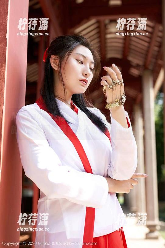 MiiTao蜜桃社 - 长腿属兔？蜜蕊Mary的全套原图里藏着些不切实际的幻想吧？-柠荇潇