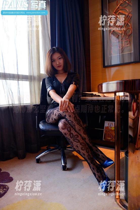 PANS写真 - 免费福利？果果在连衣裙里站得那么坚定，给你点期待也正常吧。-柠荇潇