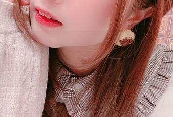 东京街头还是海边，Tomiko(とみこ)旅拍里的那一抹cos，让我们看傻了。