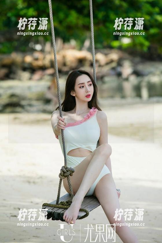 UGirls尤果网 - 感谢乔依琳，给了我一个完美的御姐图包，尤其那一套造型，我的命。-柠荇潇