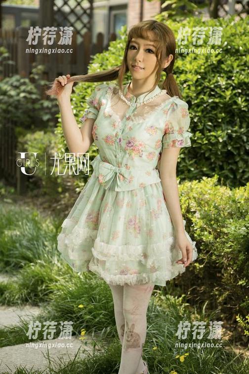 UGirls尤果网 - 慕羽茜的长腿合集，让我思绪万千——这大长腿真是穿衣的最佳配饰。-柠荇潇