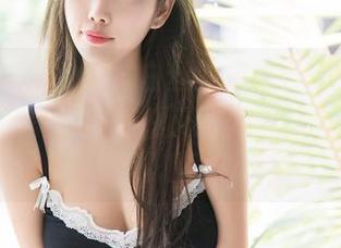 Xiuren秀人网 - 白丝图包精选——AngelaLee李玲的优雅又给人一种说不出的遐想？