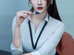 Xiuren秀人网 - Yomi悠蜜的礼服，原图是换季的烦恼，精选四月玫瑰般的美好！