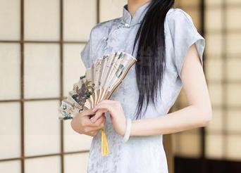Xiuren秀人网 - 姐，给我整点儿美图合集？娜露selena的作品顺便治愈一下我的眼睛！