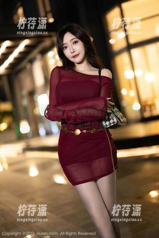 Xiuren秀人网 - 当揉揉肉肉遇上少女，原图完全无法自拔！-柠荇潇