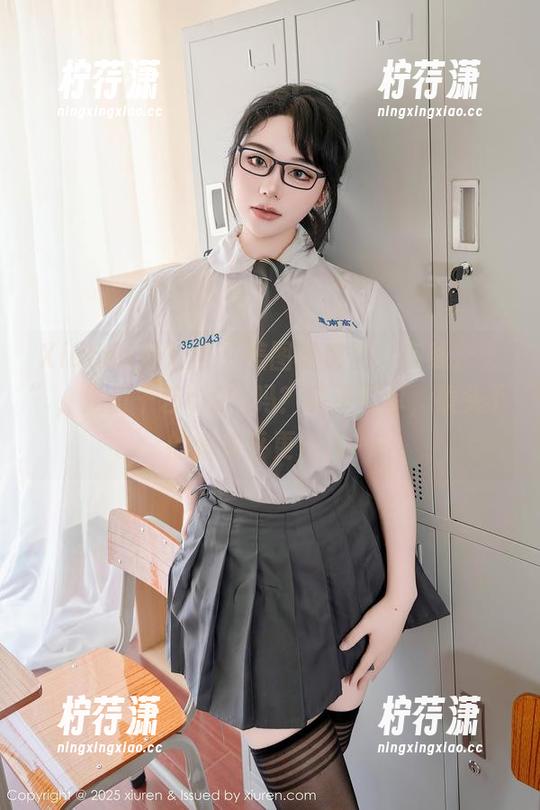 Xiuren秀人网 - 美图里那位“在线护士”，是童千艺cara吗？真不简单，镜头下的她似乎更自在。-柠荇潇