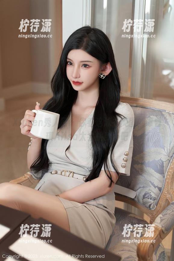 Xiuren秀人网 - 你看这泳衣美图，谭睿琪Ailsa太会挑款了吧-柠荇潇