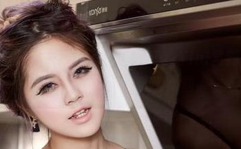 YouWu尤物馆 - 在这里绽放，FoxYini孟狐狸兔女郎原图，私拍也能低调华丽。