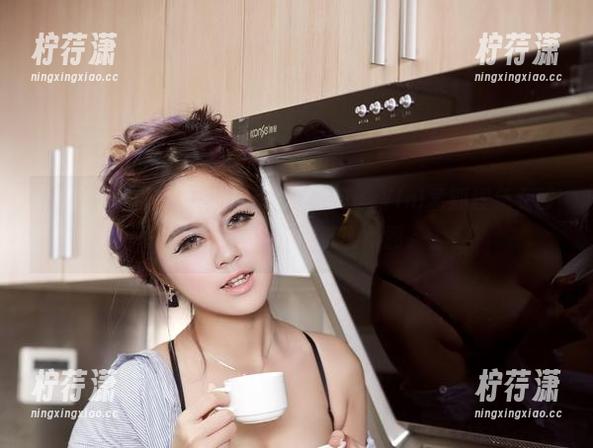 YouWu尤物馆 - 在这里绽放，FoxYini孟狐狸兔女郎原图，私拍也能低调华丽。-柠荇潇