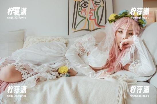 Yuna(윤아)的SAINTPhotolife分享，谁说赛博朋克只属于电影？-柠荇潇