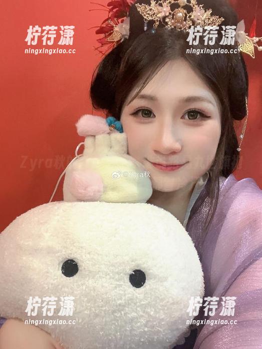 Zyra秋的图包精选，谁说路易九世旗袍过时了？看完我都冒冷汗-柠荇潇