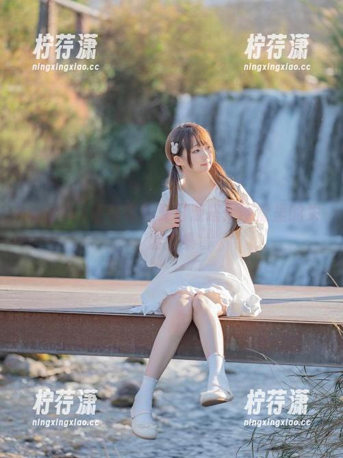 nagesa魔物喵的夏日混搭：网盘里的失控合集-柠荇潇