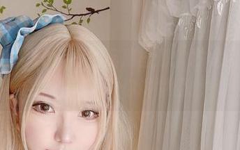 打开サク(saku)的高清图册，发现纯白竟然也会在冬天跟你讲脱口秀！