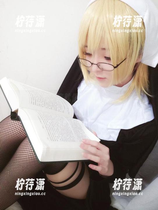 一小央泽的图库就像魔法，蒂法的作品让我错觉自己也成了个赏心悦目的人。-柠荇潇