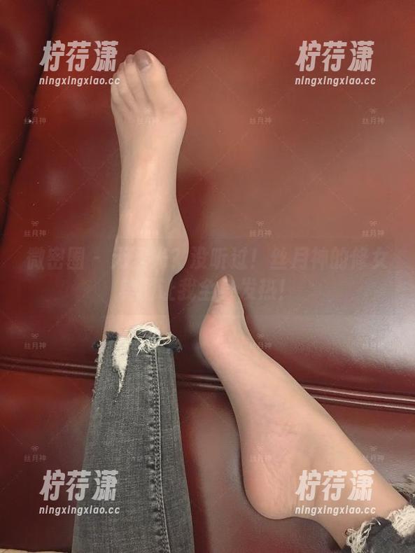 微密圈 - 无圣光？没听过！丝月神的修女美图让我全身发热！-柠荇潇