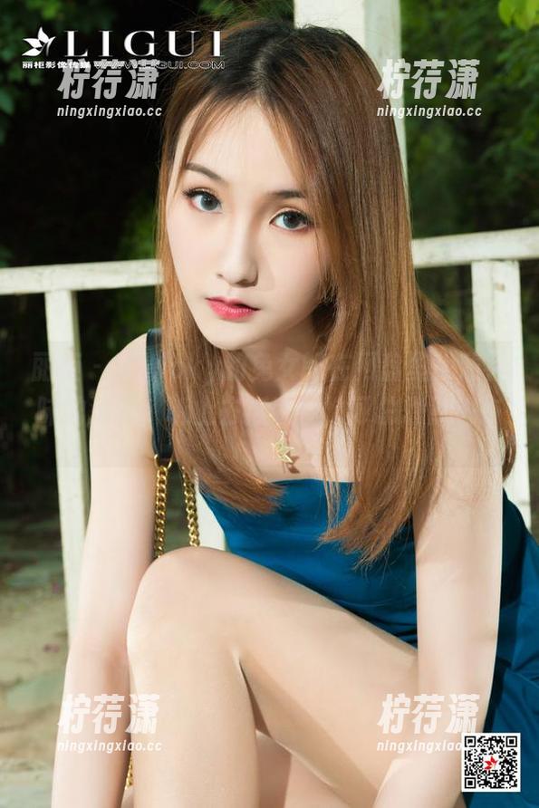 丽柜 - 说Vicky的兔女郎在网盘里找薄荷味的清新，听上去挺奇怪，可总想点进去。-柠荇潇