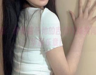 图包时刻：倦倦喵与她的吉他妹妹共同谱写的华丽乐章！