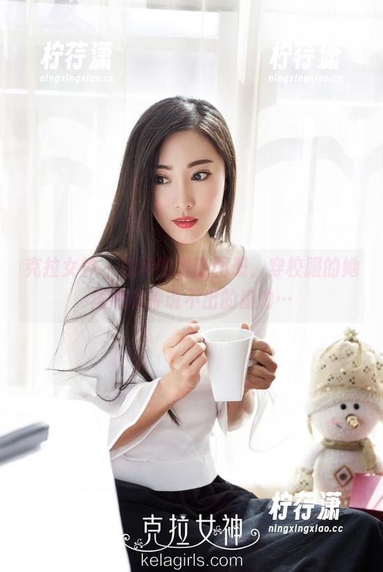克拉女神 - 江琴的最新图册，穿校服的她居然有种说不出的魔力…-柠荇潇