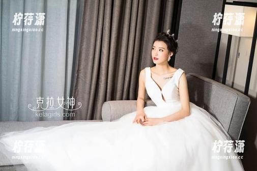 克拉女神 - 原图里的珊珊姐姐，下载前需要深吸一口气吗？-柠荇潇