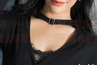 克拉女神 - 一针一线之间，瑞莎的全套礼服把我带到了异次元的写真空间！
