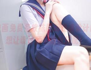 兔玩映画免费条纹袜图册是谁设计的，真想让设计师来给我搭配！