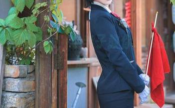 开放式的时装秀，半半子教你cos出精选礼服！