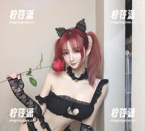 在办公室看叉子宝宝的写真，标新立异的分享-柠荇潇