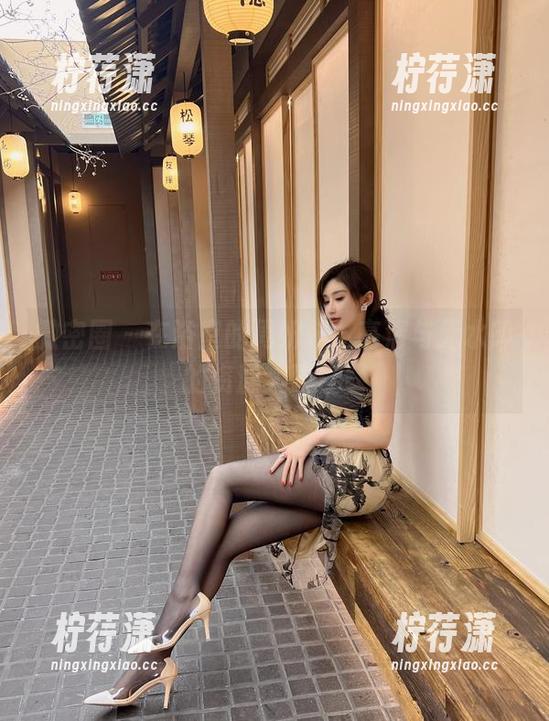 微密圈 - 在浴室的周妍希，高清与无水印的资源大碰撞！-柠荇潇