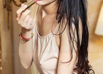 头条女神 - 文雪最新写真集：玉足教程，单身狗也能羡慕的姿势！