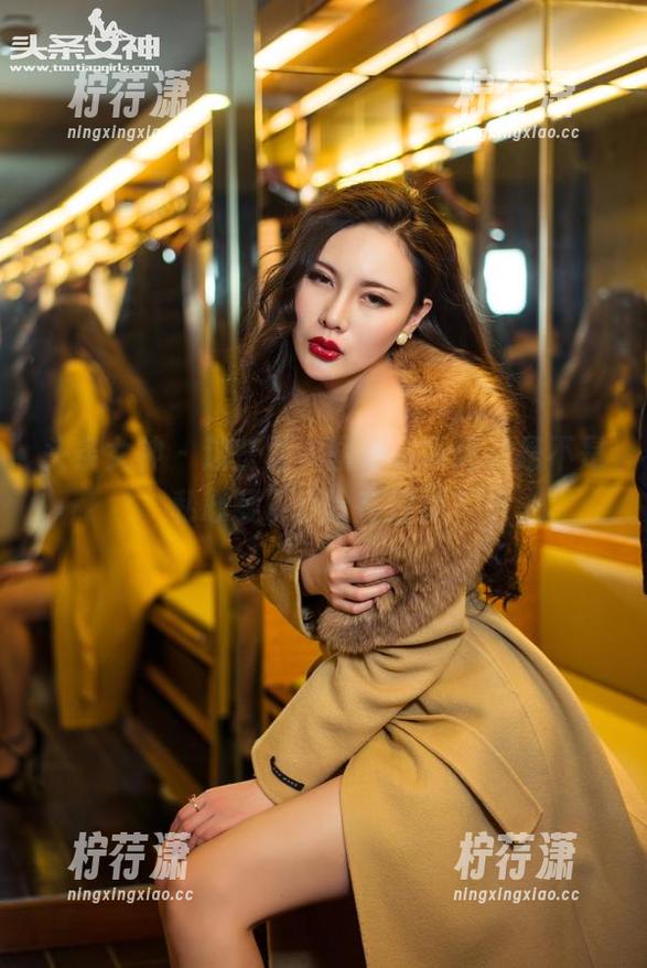 头条女神 - 这些女友图册，易阳你是不是私心藏了点啥在这里？-柠荇潇