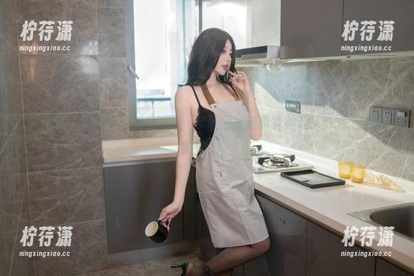 高清图片里的奈汐酱Nice,那个金发还真有种让人想多看几眼的魔力。-柠荇潇 高清图片里的奈汐酱Nice,那个金发还真有种让人想多看几眼的魔力。-柠荇潇