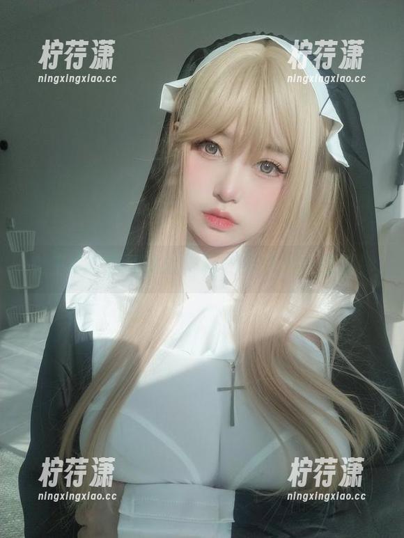 女主K的魔法丝袜，福利写真别眨眼哦！-柠荇潇
