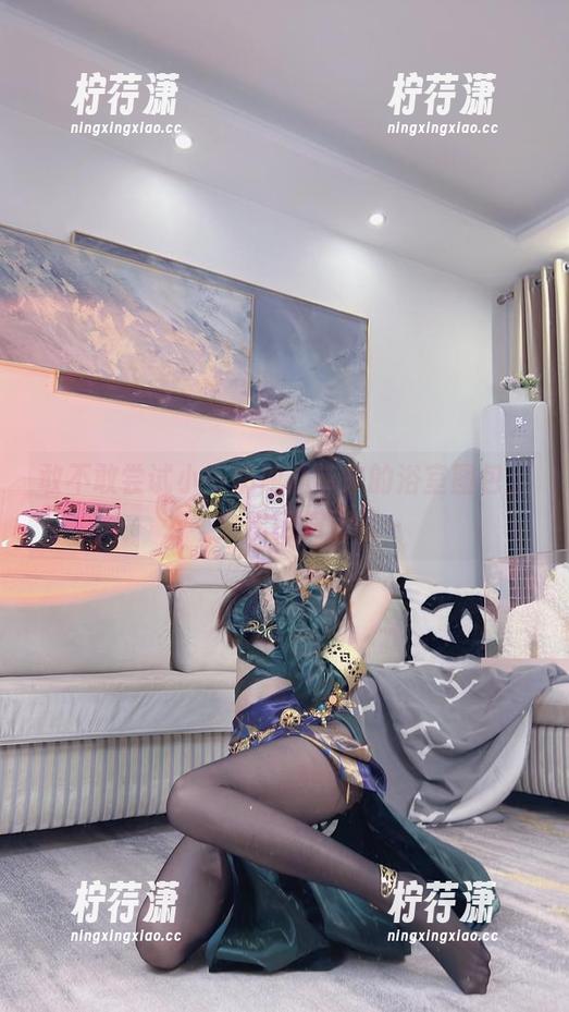 敢不敢尝试小小奶瓶儿带来的浴室图包，才不要出门扫街呢～-柠荇潇