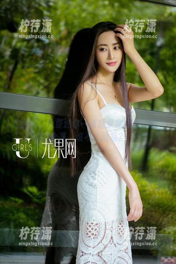 尤果网 - 免费送你一张糖果穿校服的照片合集，谁不心动呢？-柠荇潇