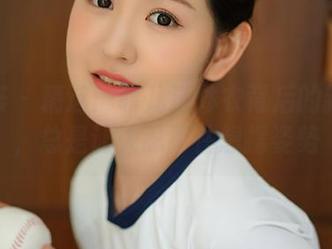 尤蜜荟 - 精选：菲儿连体衣背后的新发现，总是让人忍不住想摆姿势