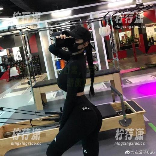 微密圈 - 女仆的日常，左公子666的合集更新，骄傲又认真！-柠荇潇