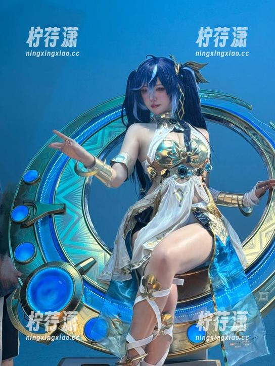 是你的阿薰呀在线掀校园风暴：她到底在拍什么呀？-柠荇潇