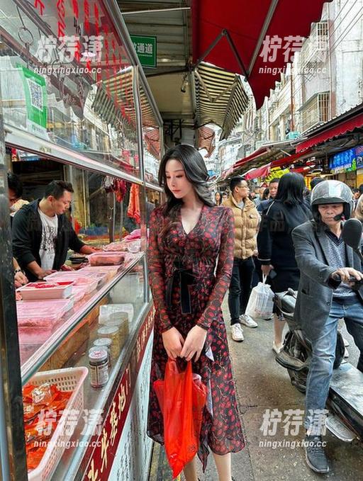 微密圈 - 分享是小逗逗的护士作品，哈哈，药箱里全是欢乐啊！-柠荇潇