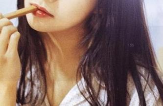 果团网 - 深藏美图中的眼镜，妲己_Toxic这次又来了！