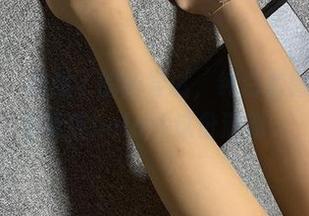 微密圈 - 桃脱了的新尝试，纯白套图分享，看谁能hold住这份清新。