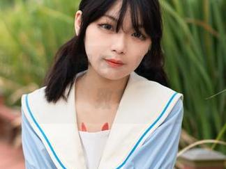 梨瑾瑾职业装新图包：哇，为什么如此精致？