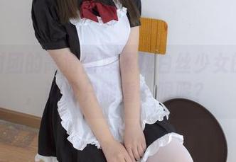 森萝财团的高清图库展现白丝少女的美足，谁说只能看一眼呢？