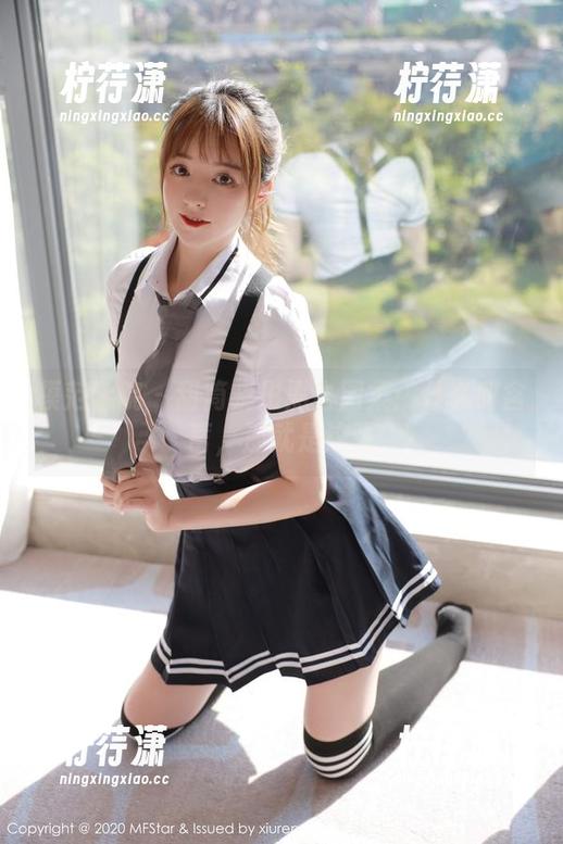 模范学院 - 甜筒晓彤黑白图集：什么叫含蓄，那就是这张-柠荇潇