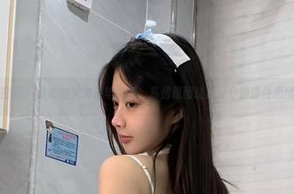 微密圈 - 隐秘的火龙果羊学姐，私房原图让人分分钟停住思绪。