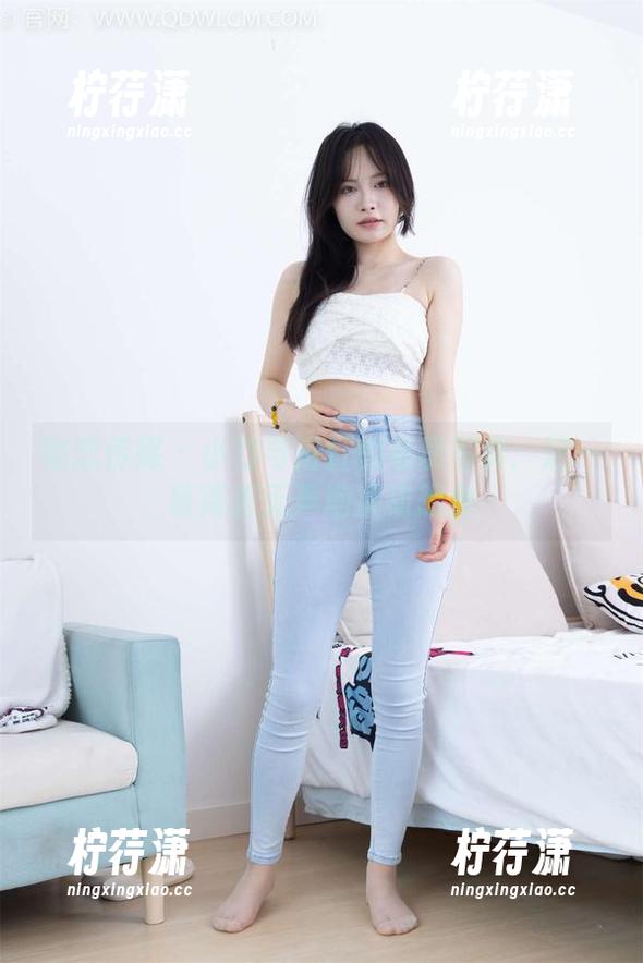 物恋传媒 - 小竹与浴缸的私房写真：这一幕简直无声地挑动想象-柠荇潇