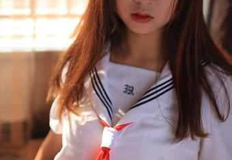学姐？不，是猫九酱！她的图库在等你下载哦！