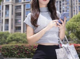 秀人网 - 这一组修女图集，77qiqi的分享让我想找个教堂念个经！
