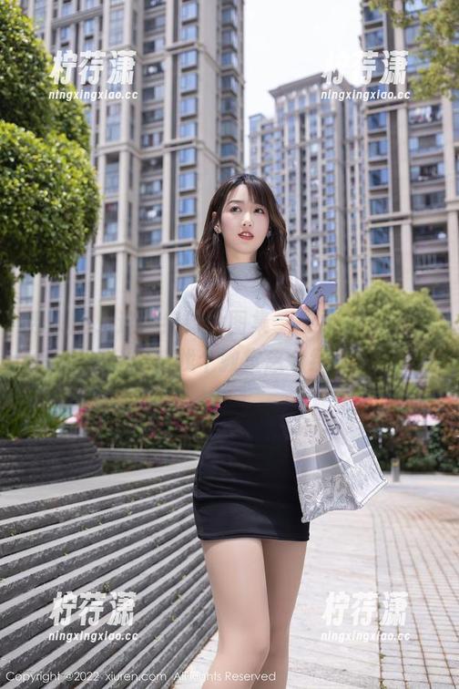 秀人网 - 这一组修女图集，77qiqi的分享让我想找个教堂念个经！-柠荇潇